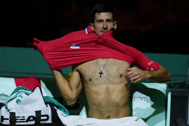 PRED MEČ SA HRVATIMA: Džentlmenski POTEZ Novaka Đokovića posle plasmana Srbije u polufinale Dejvis kupa!