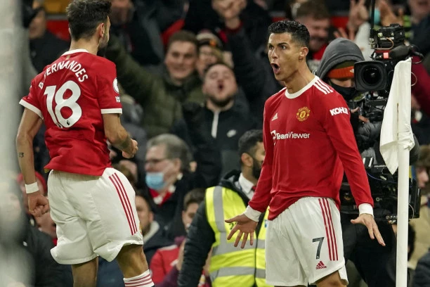 SPEKTAKL NA OLD TRAFORDU: Ronaldo DOMINIRAO, Junajted posle preokreta SRUŠIO Arsenal!