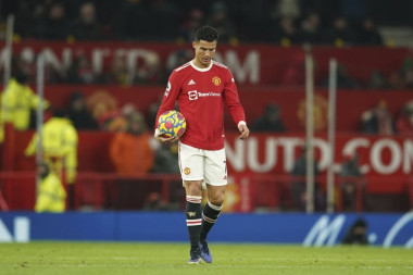 OSTRVO PODRHTAVA: Kristijano Ronaldo se seli u London, na Old Trafordu ga sigurno više neće gledati!