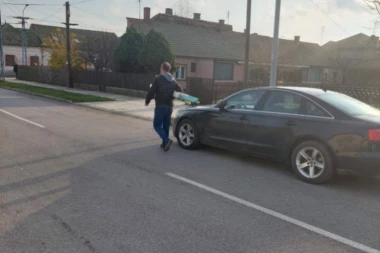 ZELENOVIĆEV PREDVODNIK ĆIVŠA DONEO MOTKE NA MOST! (FOTO)