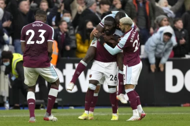 PREMIJER LIGA: Evrogol NOKAUTIRAO Čelsi u londonskom derbiju! (VIDEO)