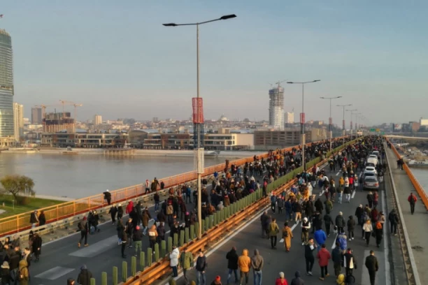RADNIK EPS BLOKIRA GRAD I TRAŽI REVOLUCIJU: Svako odlaganje samo povećava količinu krvi koja će morati da se prospe!