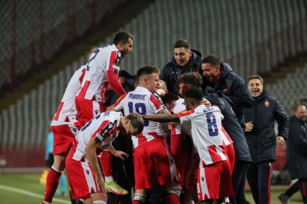 SITUACIJA SE KOMPLIKUJE: Korona stopira već dogovoreni transfer!