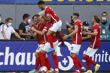 ČUDO NAD ČUDIMA: Frajburg nemačkom VELIKANU za 39 minuta dao ŠEST KOMADA!