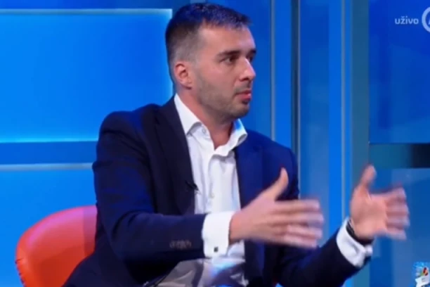 SAVO JE NOVI PINOKIO! Manojlović toliko laže, da su čak i na N1 U NEVERICI! (VIDEO)