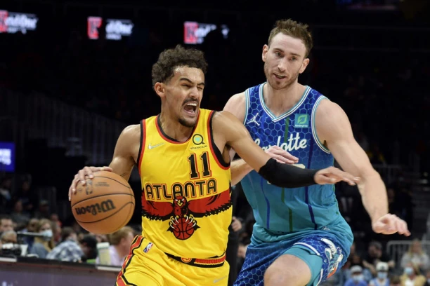 NOVI PORAZ ATLANTE BEZ BOGDANOVIĆA: Hornetsi srušili Hokse, Juta na krilima Mičela dobila Klivlend na mišiće!