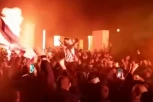 MRZIM DINAMO, SRPSKO IME TO: Skandalozna proslava Hajduka, poznati fudbaler divljao i pevao na ramenima navijača! (VIDEO)