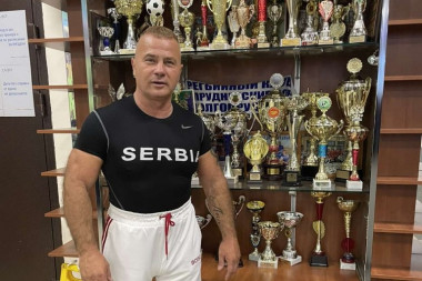 DVA ZLATA NA SVETSKOM KUPU: Srbin proslavio Rusiju u bodibildingu