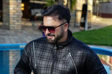 SPEKTAKULARNA REVIJA BATE SPASOJEVIĆA U KRISTALNOJ DVORANI: Beograd je sinoć bio prestonica mode i najbolje zabave!