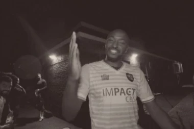 ENGLESKA U SUZAMA: Preminuo fudbaler, zvezde Premijer lige u OČAJU!