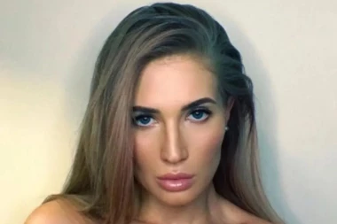 PRELEPA RUSKA MMA BORKINJA! Možda ne zna da kuva, ali zato bije za medalju! (FOTO)