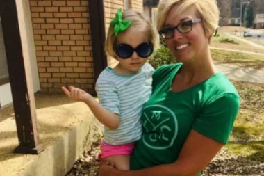 MISLILA JE DA IMA ŽIVOT IZ SNOVA SVE DOK IZNENADA NIJE ZAVRŠILA SA DETETOM NA ULICI! Sve je krenulo od toga što je muž počeo da parkira automobil van dvorišta!