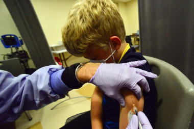 BRAZILCI DONELI ODLUKU: Odobrena vakcina protiv koronavirusa za decu od šest meseci do četiri godine