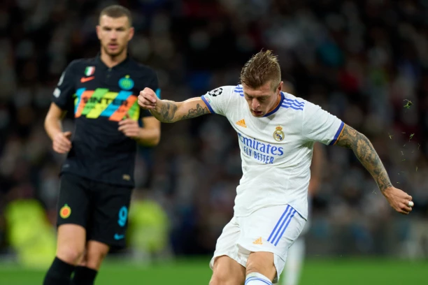 REAL OVERIO PRVO MESTO: Moćni Atletiko PREGAZIO Porto, Milan ostao i bez Lige Evrope!