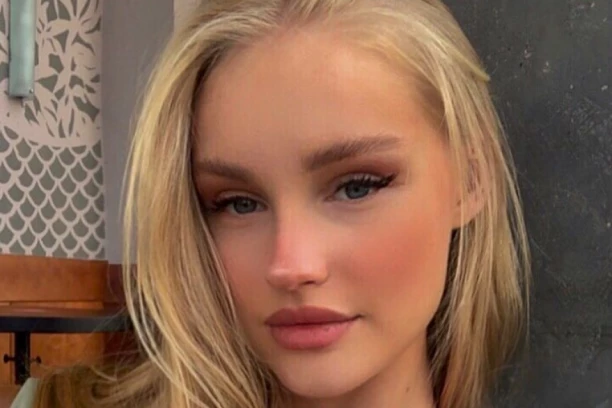 OVAKVA LEPOTA SE RETKO VIĐA! Ruska karatiskinja od koje zastaje dah! (FOTO)