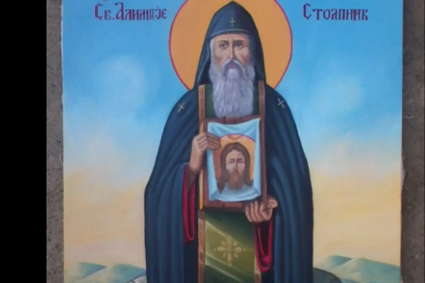 ŽIVEO JE NA GROBLJU KOG SU SE LJUDI PLAŠILI ZBOG LEGENDI O DEMONSKIM PRIVIĐENJIMA! Po predanju, pregazio je kugu, a danas se JEDNA stvar ne sme naći na stolu hrišćana!