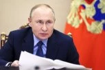 KIJEV KRŠI MIROVNE SPORAZUME: Putin razgovarao sa Makronom o PRETNJAMA RUSIJI