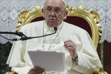 SKANDALOZNO, ODVRATNO I GREŠNO: Papa Franja izgrdio Evropu!