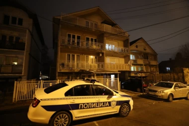 DETALJI KRVAVOG ZLOČINA U ŽARKOVU: Nožem izbo suprugu, pa sebi prerezao vene!