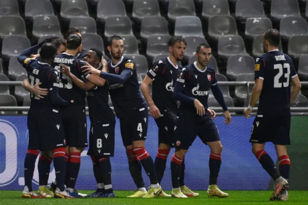 MISIJA OBAVLJENA! Zvezda obezbedila proleće u Ligi Evrope, Gobeljić umalo uništio crveno-bele! (VIDEO)