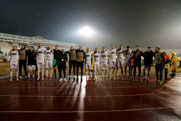 PROBLEMI PRED EVROPU: Rasprodaja u Humskoj! Hoće li neko ostati?