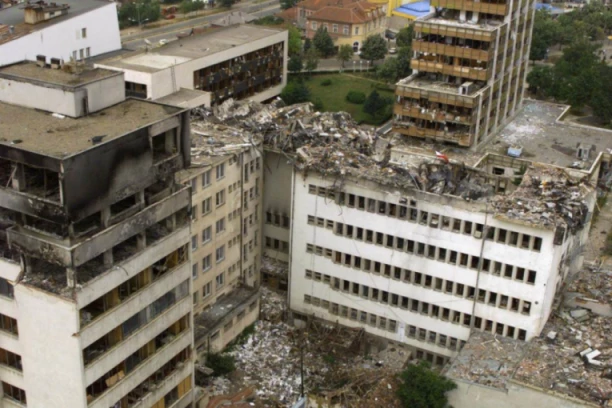 SRBE TREBA BACITI NA KOLENA: Kako su velike sile u želji da sruše SSSR uništile Jugoslaviju, a krivicu svalile na naš narod