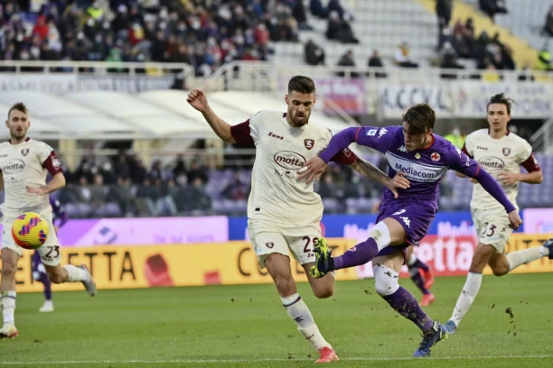 DUŠAN SILNI NA PRAGU NESTVARNOG REKORDA: Vlahović sa dva gola postao najbolji strelac Serije A i pripretio Ronaldu!