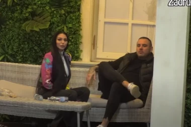 ZAPRŽIĆE IM ČORBU! Večeras Maju i Cara očekuje HLADAN TUŠ kad njen BIVŠI kroči u Belu kuću, a sa njim i DVE ŽENSKE!