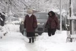 DRAMATIČNO U NOVOJ VAROŠI! PROGLAŠENA VANREDNA SITUACIJA: Pola metra snega ostavilo ljude bez struje, deca ne idu u škole!