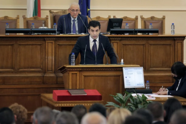 PALA BUGARSKA VLADA! Izglasano nepoverenje