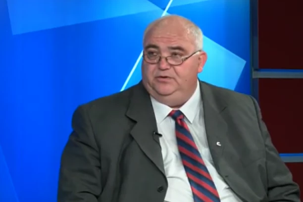 ĐORĐE KOMLENSKI ODGOVORIO ALBANSKOM POSLANIKU: Račak je laž i nema te vode koja će tu laž oprati