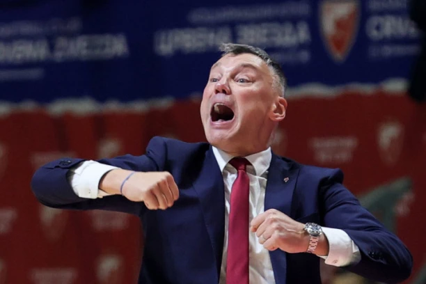 JASIKEVIČIJUS NAPUSTIO BARSU! Litvancu PREKIPELO, zbog LOVE se pokupio i OTIŠAO iz Katalonije!