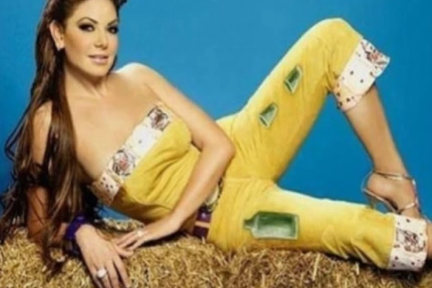 UBIJENA POZNATA GLUMICA: Ispalili niz hitaca na nju DOK JE ČEKALA SINA!