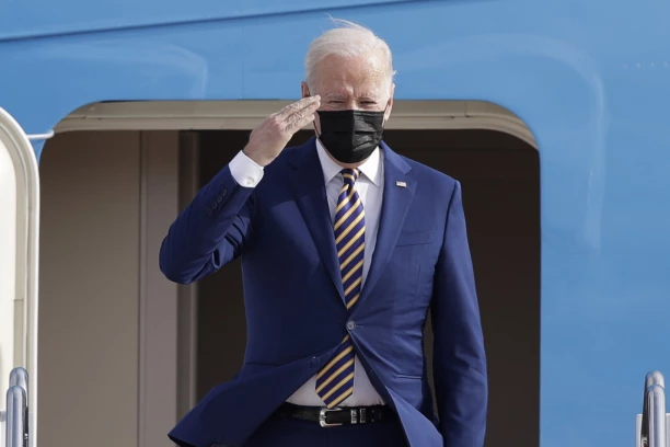 BAJDEN POČISTIO AMERIČKE MARINCE ZBOG VAKCINACIJE! Svet u šoku, otpuštena 103 pripadnika specijalnih jedinica jer su antivakseri!