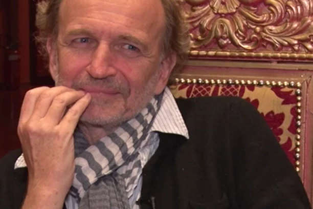 RAZVODE SE SVETOZAR CVETKOVIĆ (63) I JELENA ĐOKIĆ (44): Ne žive već MESECIMA zajedno, a OVO je pravi razlog pucanja braka! (FOTO)