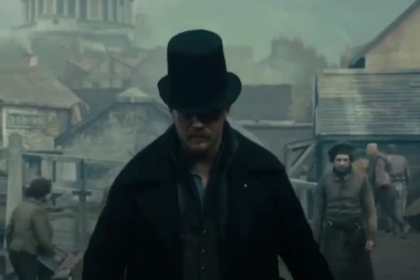 ŽENE ŠIROM SVETA LUDE ZA NJIM: On je NAJPOŽELJNIJI glumac u Velikoj Britaniji, ni Džejms Bond mu nije ravan! (FOTO)