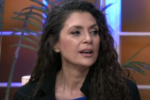 ''ZA ŽENU JE VAŽNO DA SE NE GOJI!'' Ekstra Nena otkrila tajnu izgleda u SEDMOJ DECENIJI: Ne priznajem godine! (FOTO)