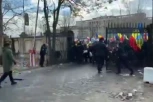 HAOS U BUKUREŠTU! Demonstranti provalili u Skupštinu, reagovala Žandarmerija