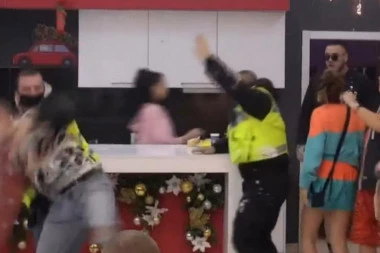 UDARAC U STOMAK, PA PRAVO U LICE: Ovo su detalji STRAVIČNE tuče u Zadruzi!