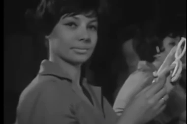 BILA JE NAJLEPŠA ŽENA KREMLJA: Bila je zaljubljena u Jugoslovenskog novinara zbog koga se umalo UBILA, niko ne zna gde je sahranjena