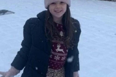 DEVOJČICI SU SAOPŠTILI DA JE BOLESNA! Počela je da plače, ali onda se pojavio ON