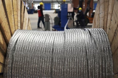 SUMRAK EVROPSKE INDUSTRIJE, KRIZA NE JENJAVA: Zbog skupe struje, aluminijum na udaru!