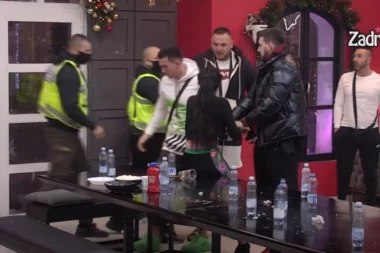 CAR KRENUO DA DAVI MAJU: Neviđeni HAOS u Zadruzi, OBEZBEĐENJE uletelo u kuću - VELIKI ŠEF ODMAH ODREAGOVAO! (VIDEO)