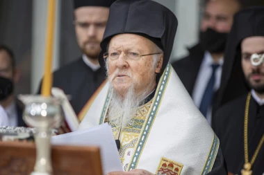 PATRIJARH ZARAŽEN KORONOM! Ima 81 godinu, u novembru mu je ugrađen stent!