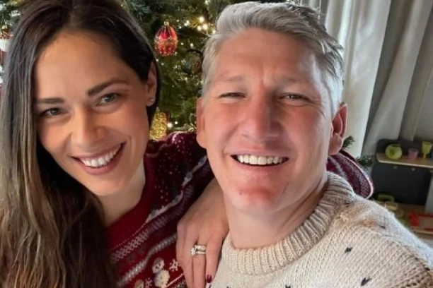 Ana se obratila svom suprugu! Direktno pisano Bastijanu!