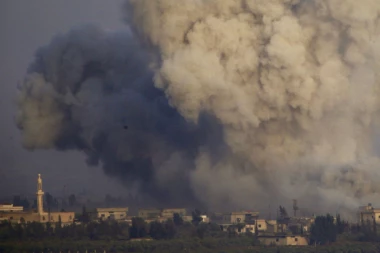 HOROR U SIRIJI: IZRAEL ZASUO RAKETAMA NAJVEĆI AERODROM! Sve gori, strahuje se da ima mrtvih, ministar besan: JASNO JE KO STOJI IZA OVOGA! (VIDEO)