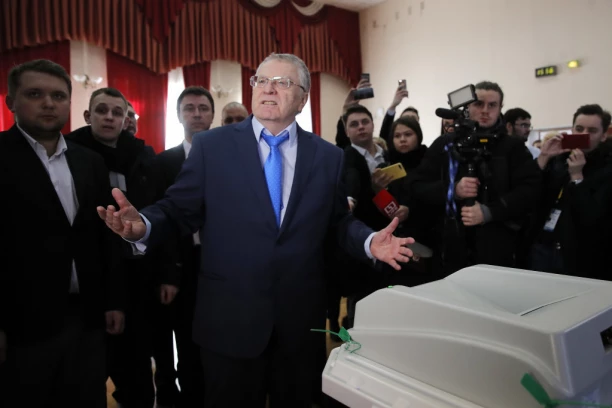 RUSKA VOJSKA ZA NOVU GODINU UDARA NA UKRAJINU! Opasne najave visokog zvaničnika Ruske Federacije: Uživo na televiziji pozvao oružane snage u RAT!