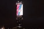 "SIMBOL SNAGE, TRADICIJE I PONOSA"! Kula Beograd u posebnom svetlu pred vojnu paradu! (VIDEO)