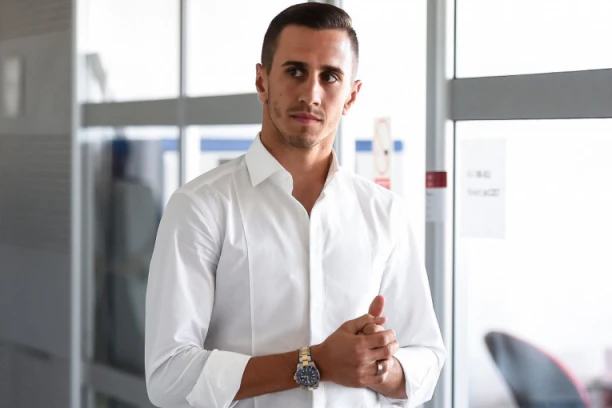 OTKRIVENO SVE! Aleksandar Pešić bez dlake na jeziku o Zvezdanu Terziću!