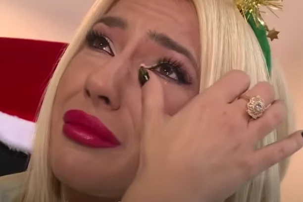 PEVAČICI OTETO DETE, JOVANA JEREMIĆ UMEŠANA U SVE: Voditeljka otkrila sve detalje, SINA NIKAD VIŠE NIJE VIDELA! (FOTO)